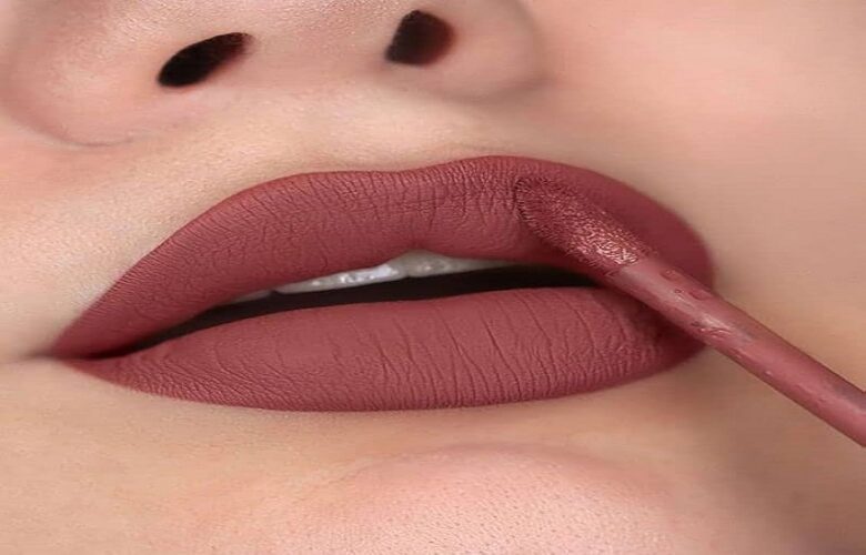 5 matte lipstick shades that everyone should own + Quick tutorial to ace the base